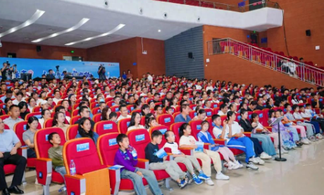 “知心书桌”第二季温暖启航，长沙银行守护困境儿童成长路