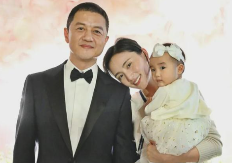 海哈金喜获孩子抚养权！李亚鹏离婚后商业价值未减