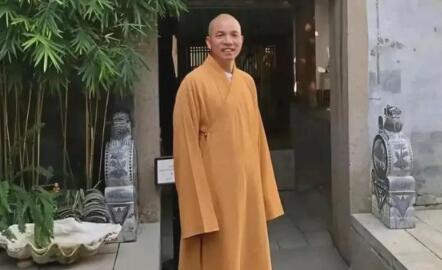 少林新掌门印乐：不玩商业、爱劳作，千年古刹要换活法？