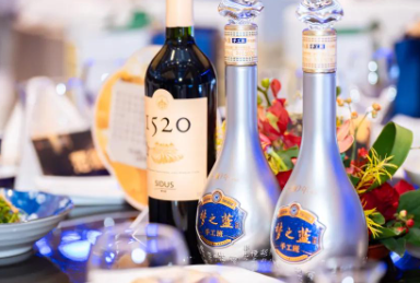 汇聚远见，品味年份！梦之蓝手工班亮相中欧校友年度盛宴